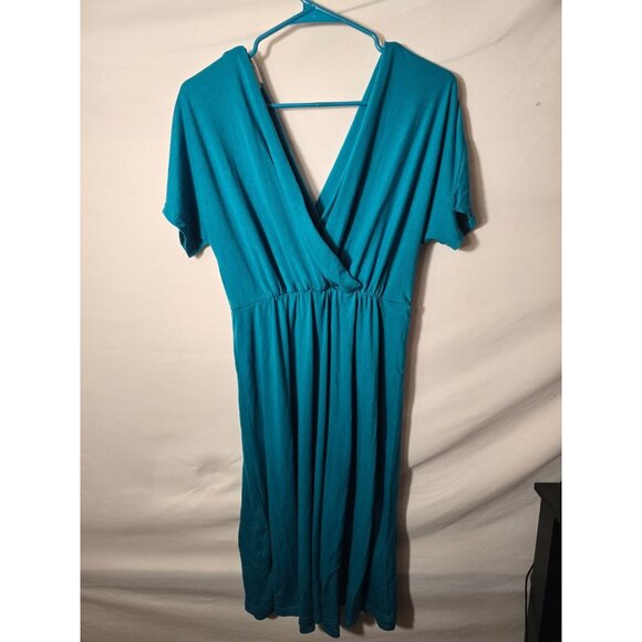 Coolme Green Deep Vneck Dress Womens Size Medium Classic Sexy Knee Length - Picture 2 of 3